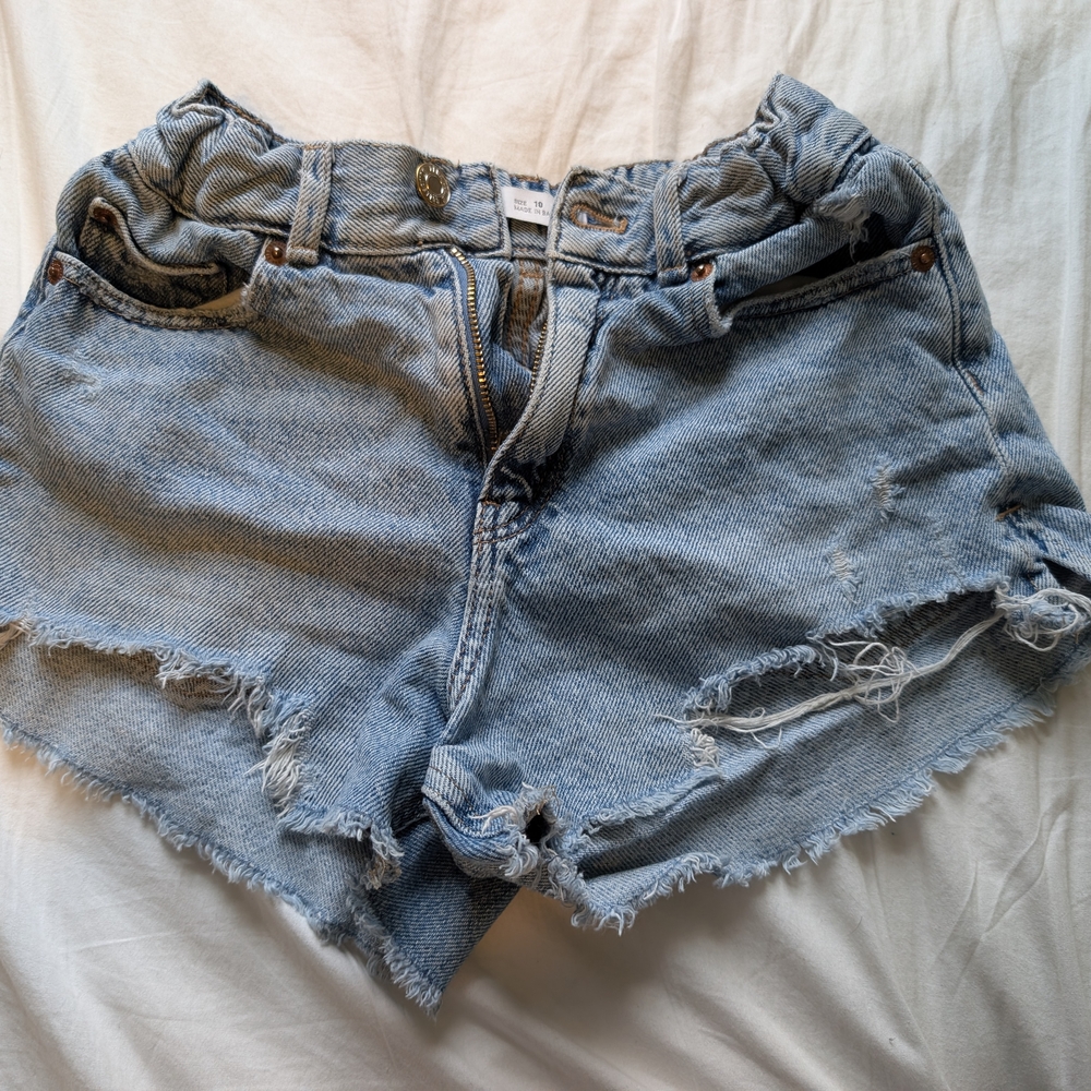 Stylish Short Ripped Zara Denim Shorts